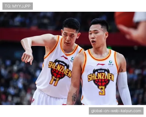 深圳队为贺希宁庆生 团队凝聚力助三连胜