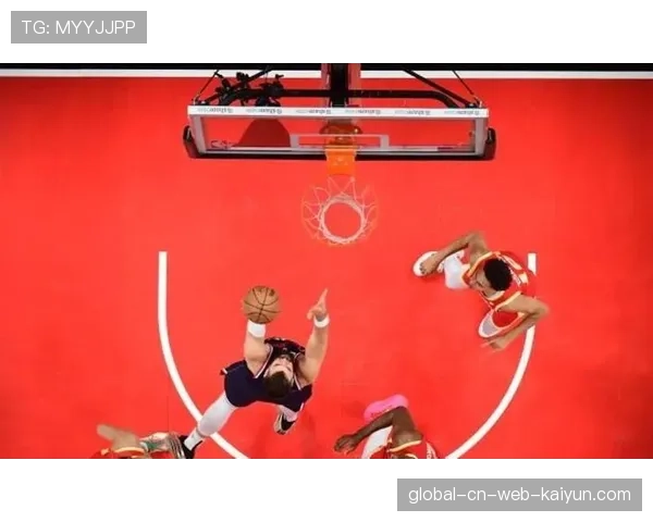 老鹰针对勇士内线薄弱环节 连续冲击禁区制造犯规罚球机会